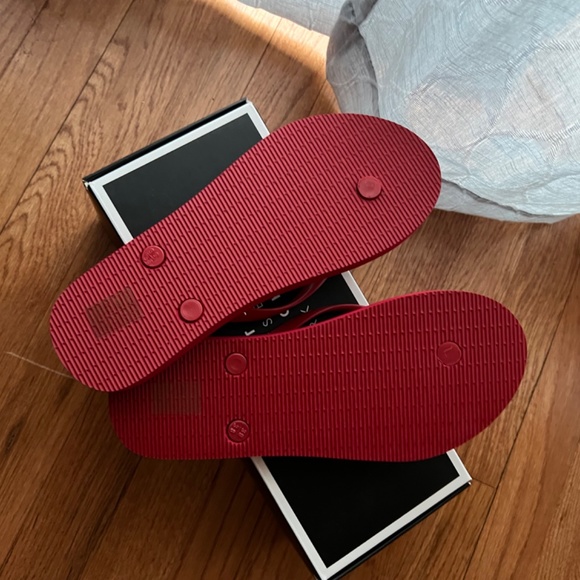 Flip flops - Picture 2 of 3